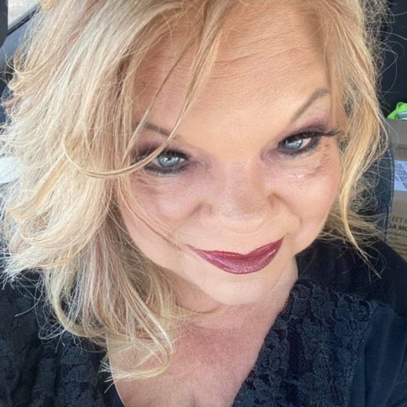 Meet your Posher, Lynn - Picture 1 of 1